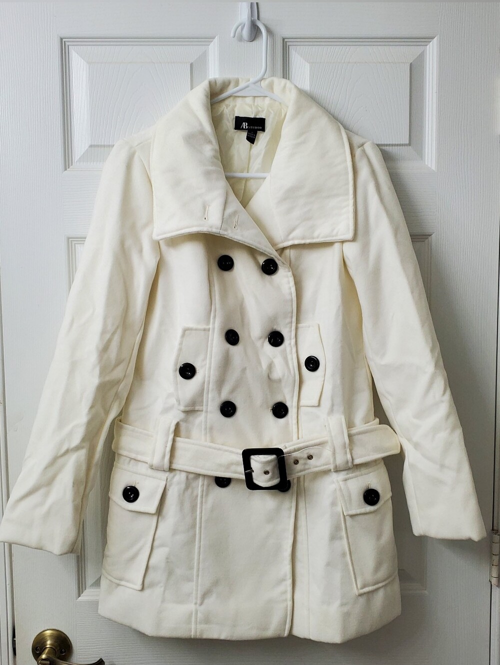 AB Studio Winter White Double-Breasted Peacoat with Belt And Black Buttons Sz S